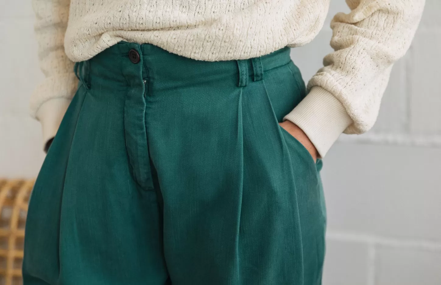 Cheap Ambergris Women Trousers
