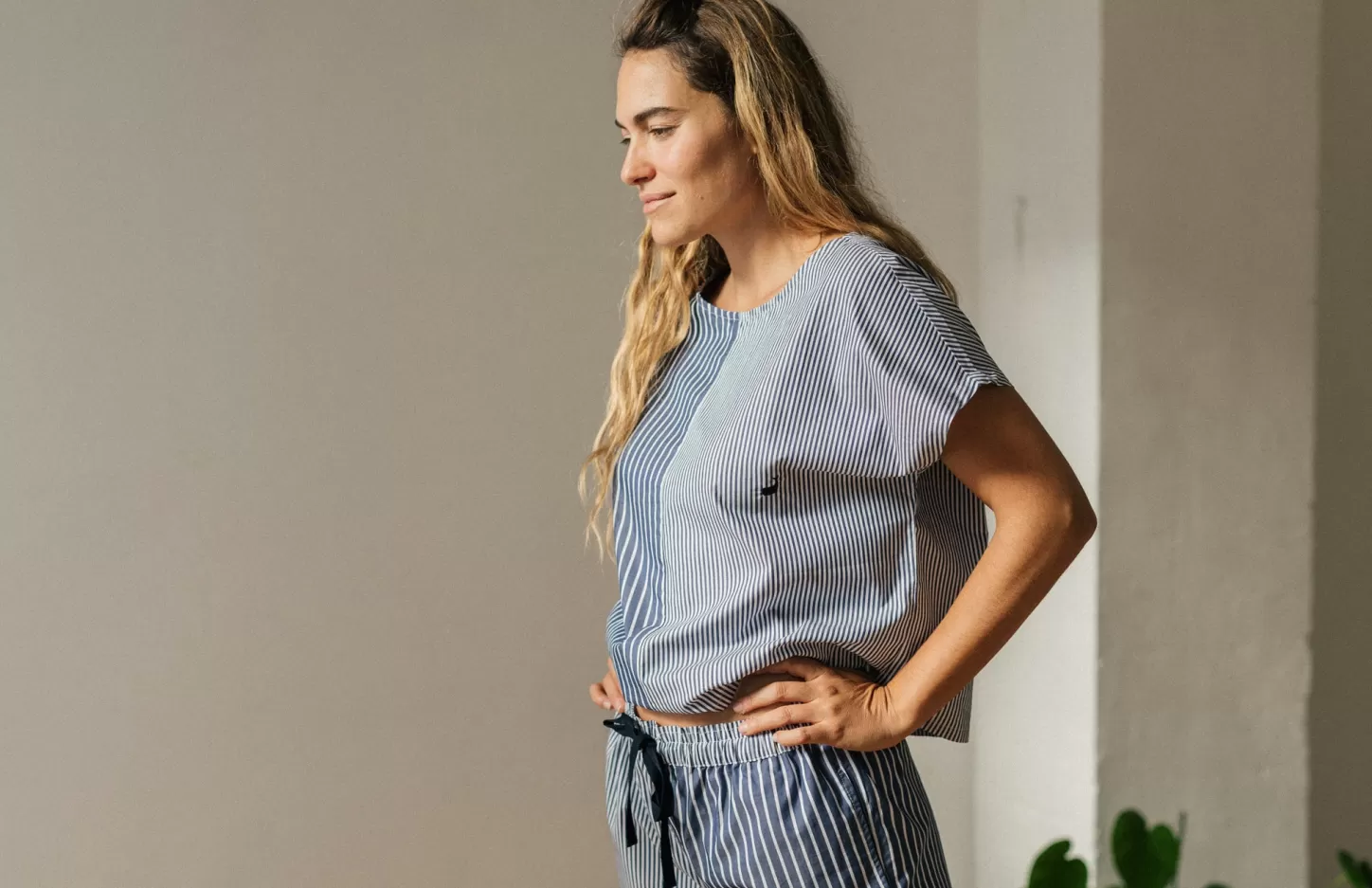Clearance Aua Women Shirts