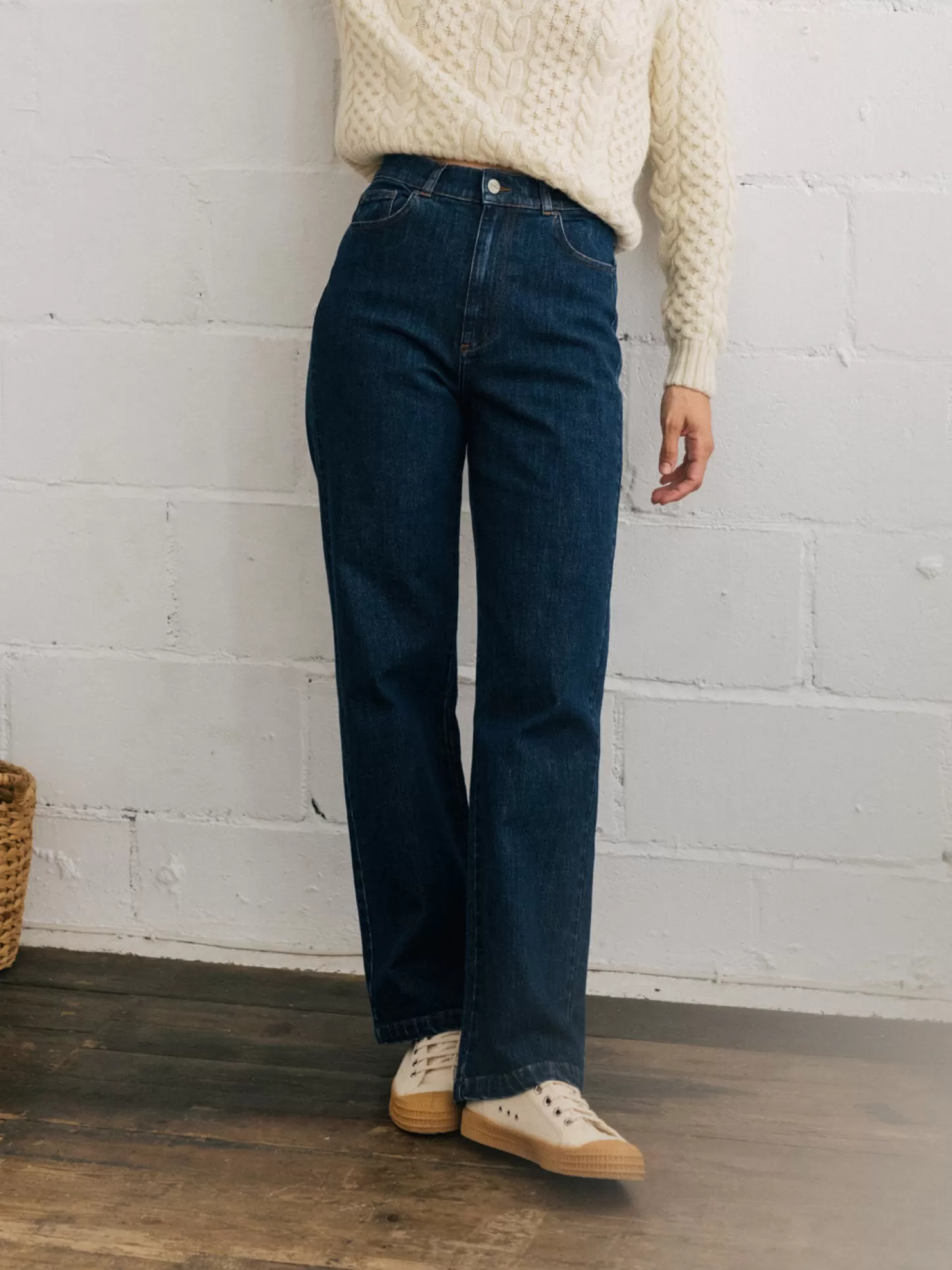Outlet Elephanta Women Trousers