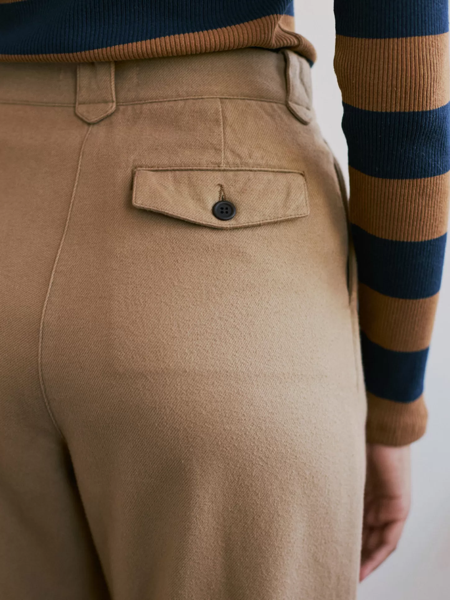 Store Kalpeni Women Trousers
