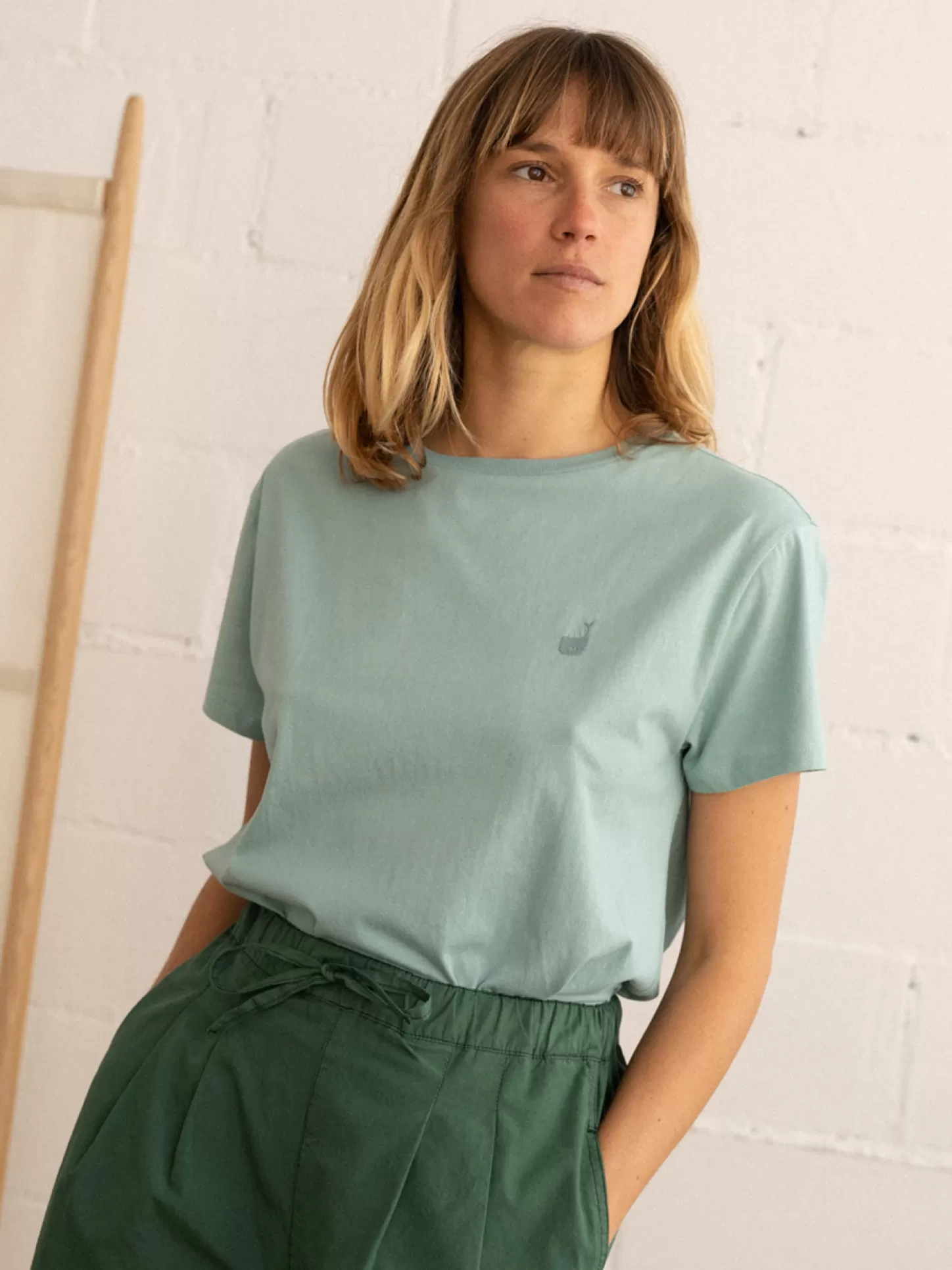 Online Montagu Women Tops