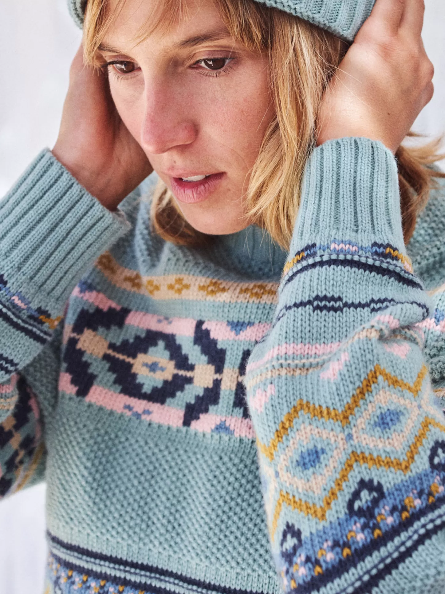 Clearance Nukuoro Women Knits