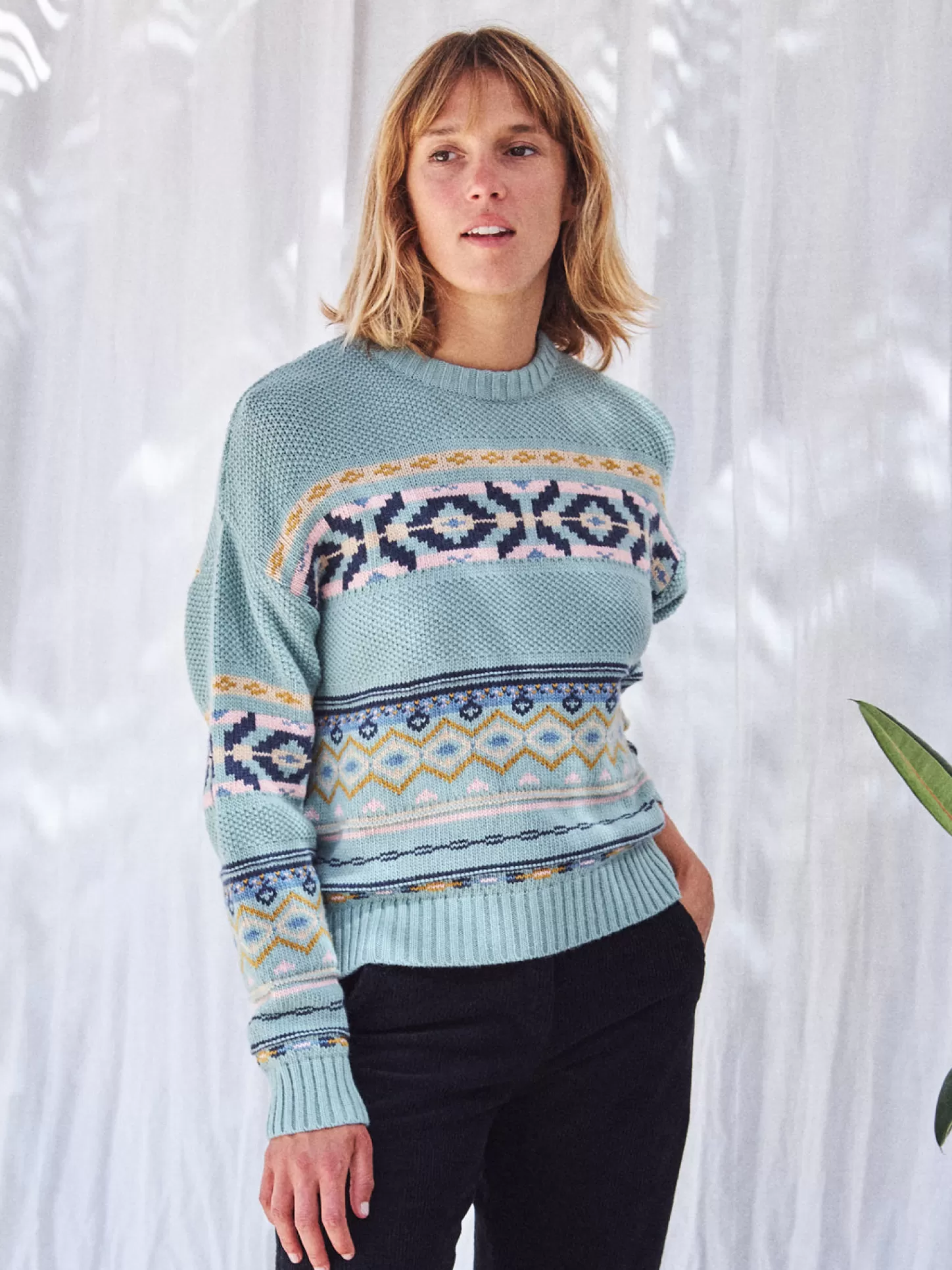 Clearance Nukuoro Women Knits