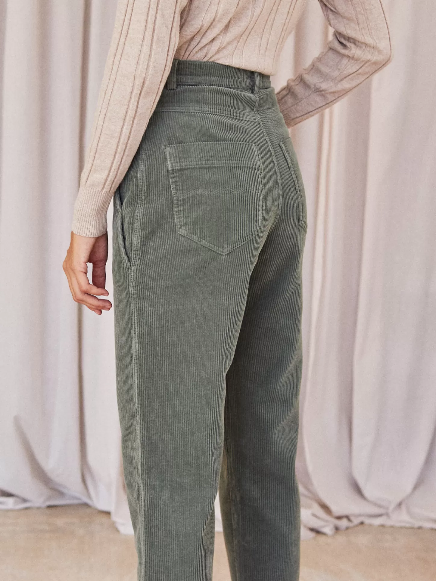 Clearance Ontong Women Trousers