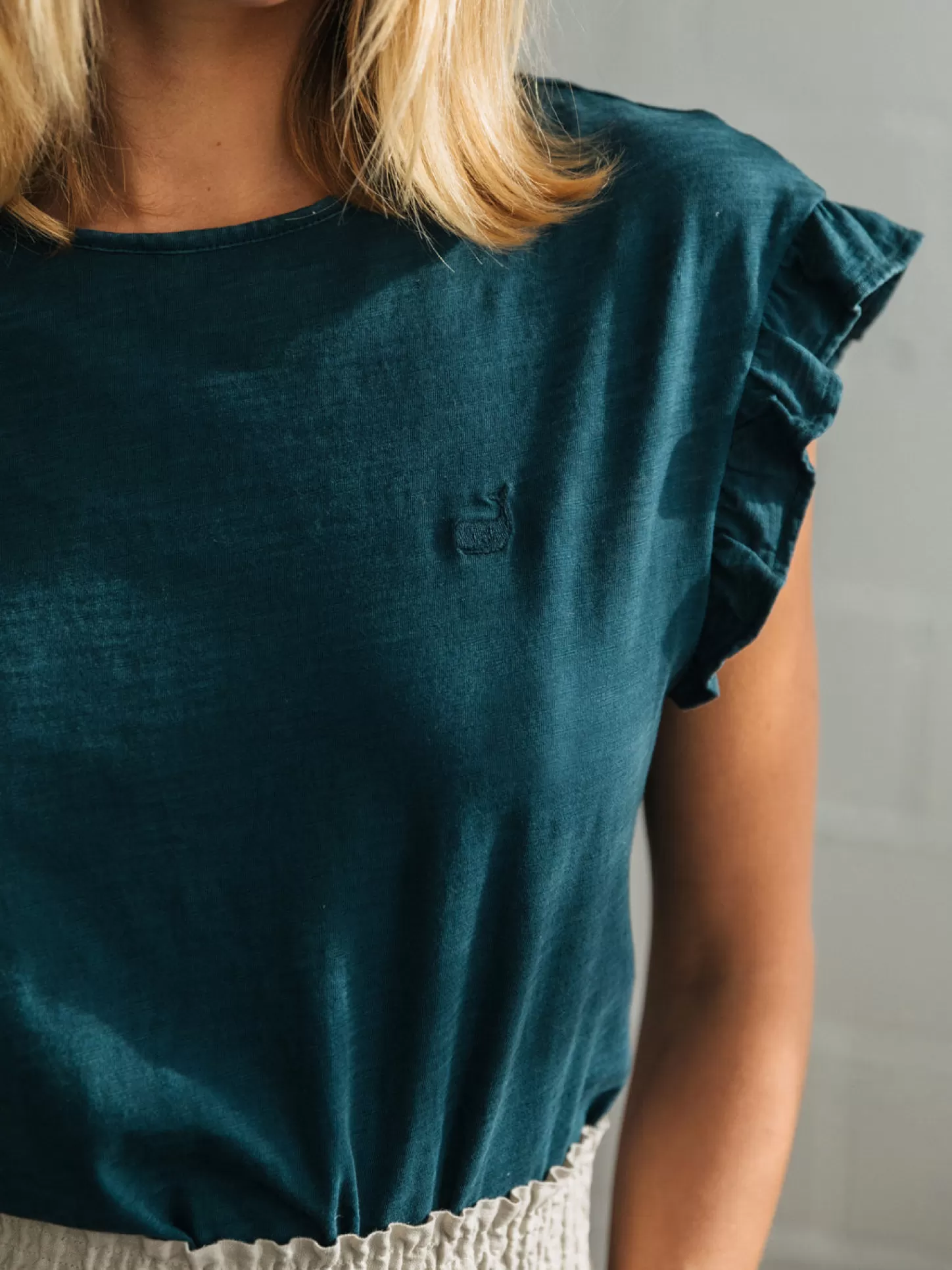 Store Sabrina Women Tops