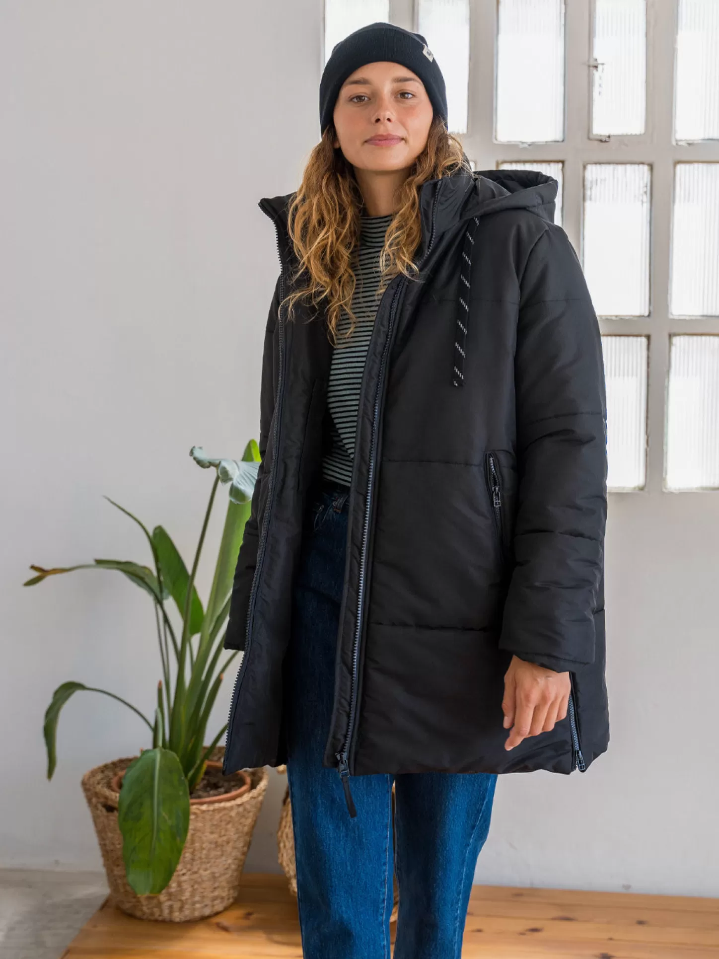 Store Signy Women Jackets