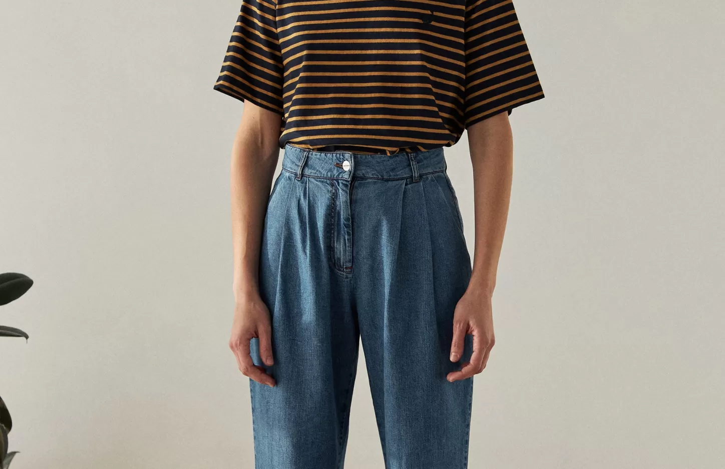Fashion Sonsorol Women Trousers