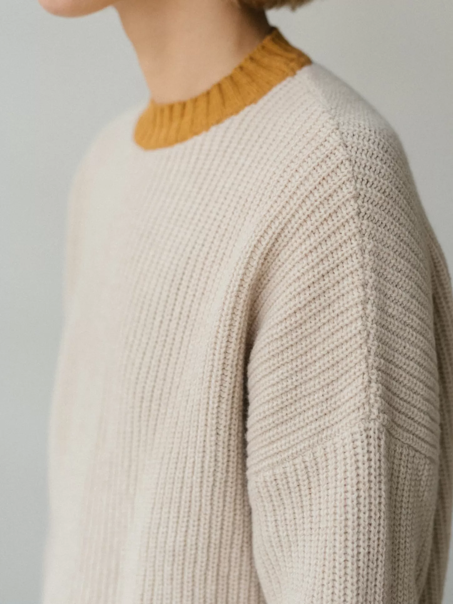 Store Toru Women Knits